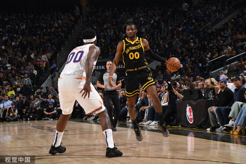 是效力于英 是效力于英